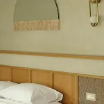 Hotel Monk *