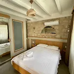 Monk Hotel