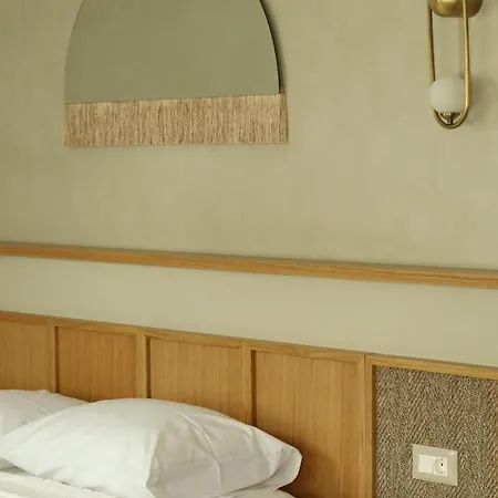Hotel Monk *