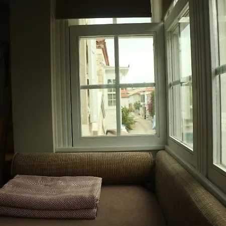 Monk מלון אלאקאטי