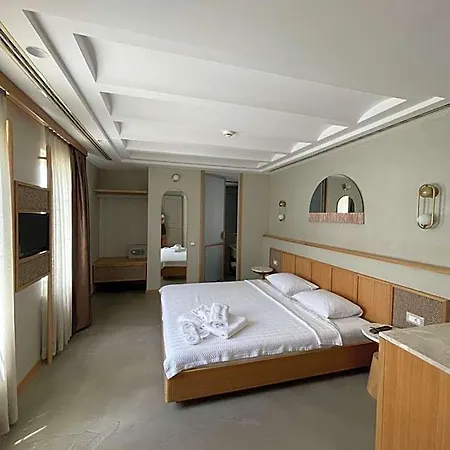 Monk Hotel