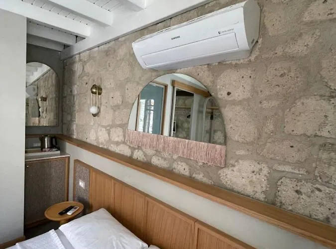 Hotel Monk *